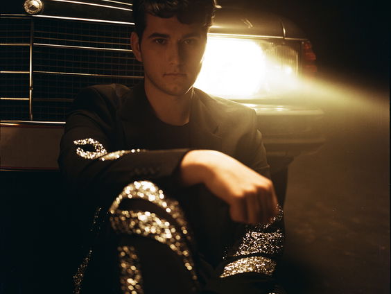 Songfestivalster Gjon's Tears over zijn nieuwe single Silhouette