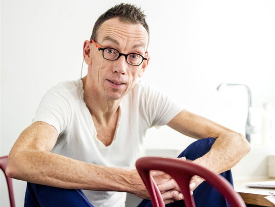 Dolf Jansen bundelde in 'Streep Op De Weg' zijn beste hardloopverhalen