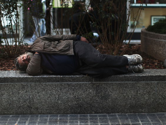 Een stadswandeling met een dakloze om taboes te doorbreken