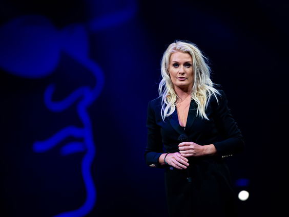 Sanne Hans over haar nieuwe single 'Waar Dan Ook'!