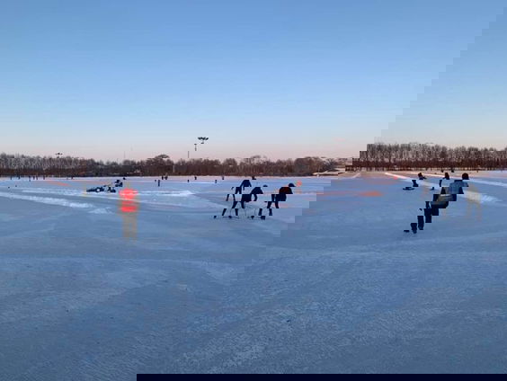 De ijsmeesters wachten met smart op winterse kou