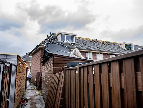 Voor dakdekkers is het alle hens aan dek