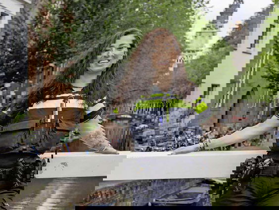 Lieke Hester over haar boek 'Het Kan Ook Nooit Normaal'