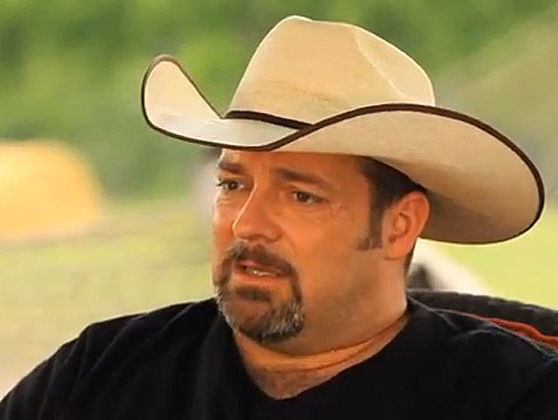 Country Roads: Chris Cagle