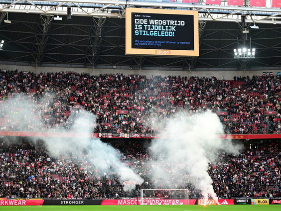 Evert ten Napel over chaos tijdens de klassieker Ajax-Feyenoord
