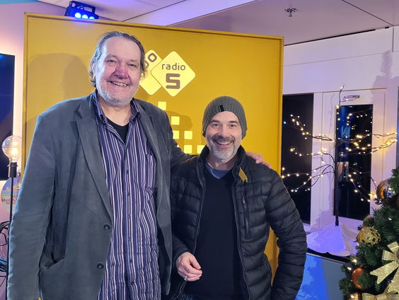 Chris Grem zingt Neil Diamond in het theater