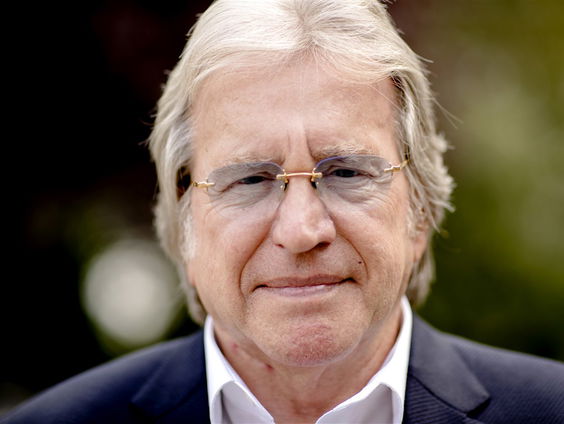 Lee Towers is jarig!