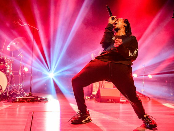 Andrew praat met Steam Down tijdens Transition Festival