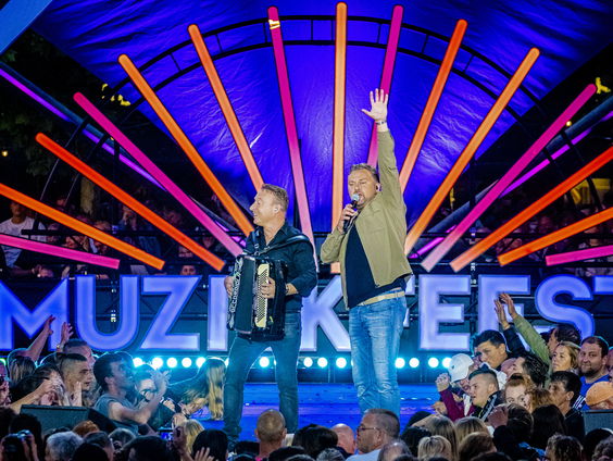 Wesly Bronkhorst staat morgen op de middenstip!