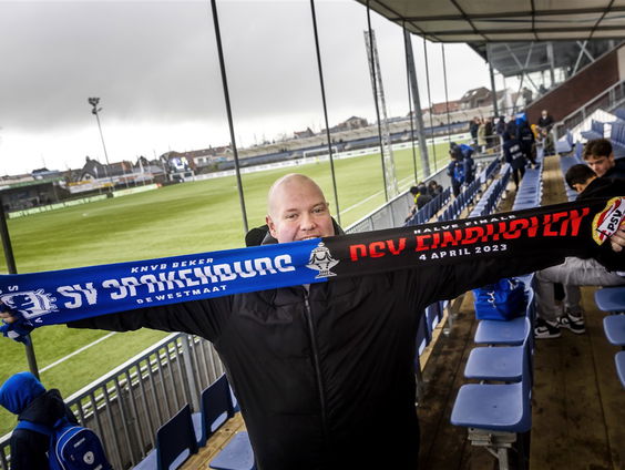 Andy van der Meijde: "Voor een profvoetballer is het niet leuk om dit soort wedstrijden te spelen!"