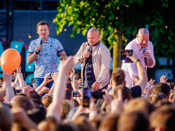 Komen De Offsiders opnieuw naar het Muziekfeest? "Allemaal sterren liepen daar rond!"