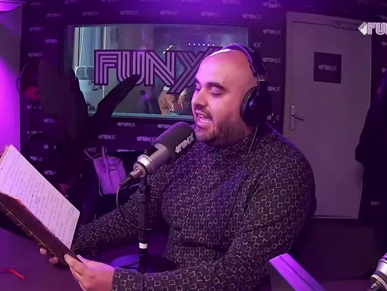 Spoken word met Atta de Tolk: "Stop met het veroordelen van mensen die voor vrede demonstreren"