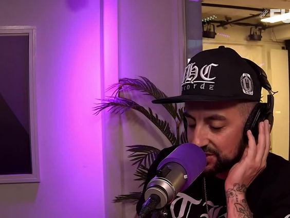 THC doet "Wil Je Weten Hoe Het Voelt" live in de studio!