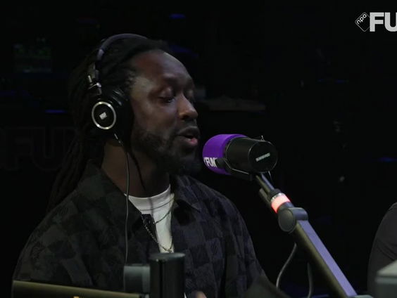 15 Jaar Fernando: Akwasi draagt prachtige woorden op aan Fernando