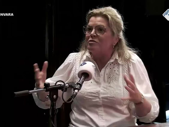 Demissionair minister Van der Wal begon haar politieke loopbaan in Harderwijk