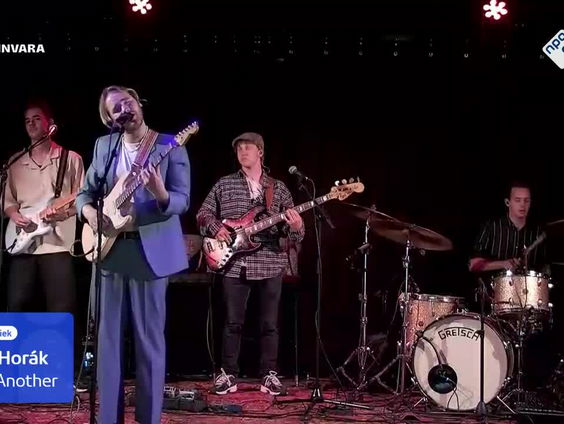 Max Horák speelt live!