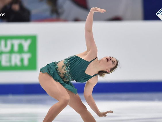 Kunstrijdster Niki Wories tóch weer terug op het ijs: 'Helemaal in m'n element'