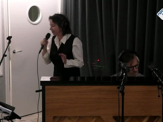 Zangeres Britta Maria brengt een ode aan Liesbeth List