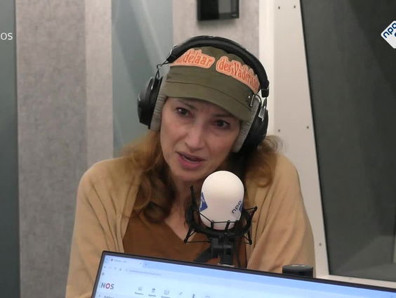 Wandelaar des Vaderlands Lana Witte-de Wit zocht uit wat is het allerbeste wandelliedje is