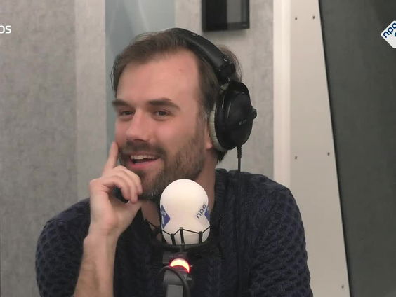 Vincent van Amsterdam geeft een college over de accordeon