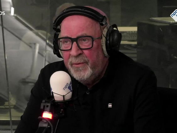 Gruppo Sportivo bestaat bijna 50 jaar en viert dat door een tour met hun 13-jarige drummer