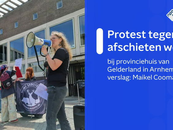 Mensen in protest tegen het afschieten van de wolf