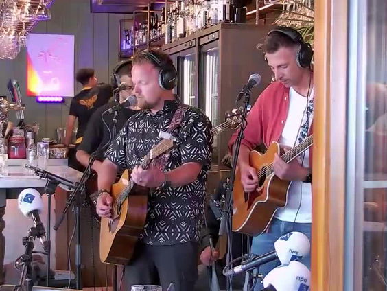 Smaakstof speelt live!