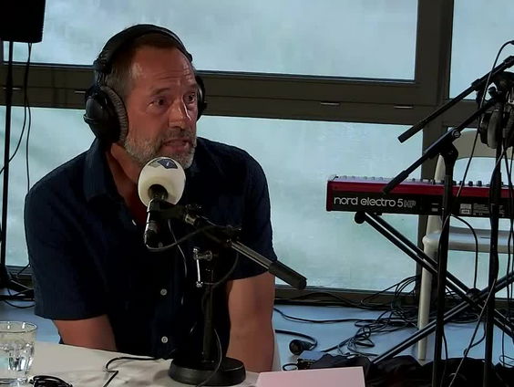 Na verlies vrouw kijkt John van ’t Schip weer vooruit als bondscoach Armenië