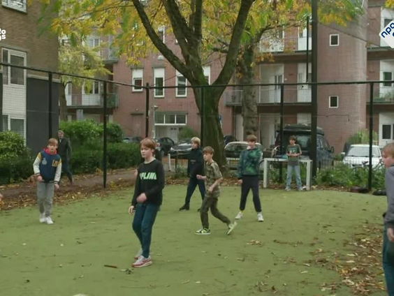 Bewoners keren zich tegen nieuwe voetbalveldjes vanwege overlast