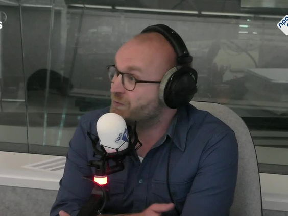 'Dit seizoen al 22 verschillende basisspelers bij Ajax'