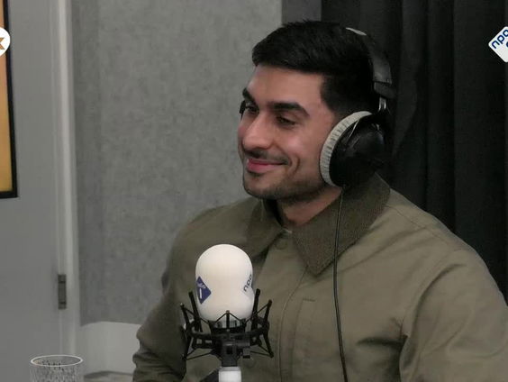 Armin Shah op De Perstribune