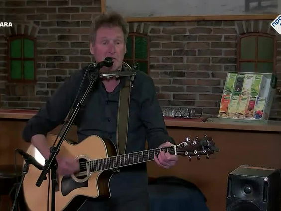 Troubadour Jaap Louwes speelt live!