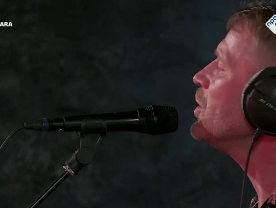 Solo speelt live