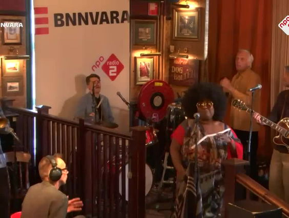 Michelle David & The True-Tones – My Praise