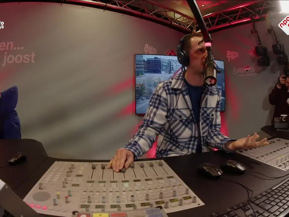 Joost Klein te gast in Aan De Slag!: 'Er komt veel op je af'