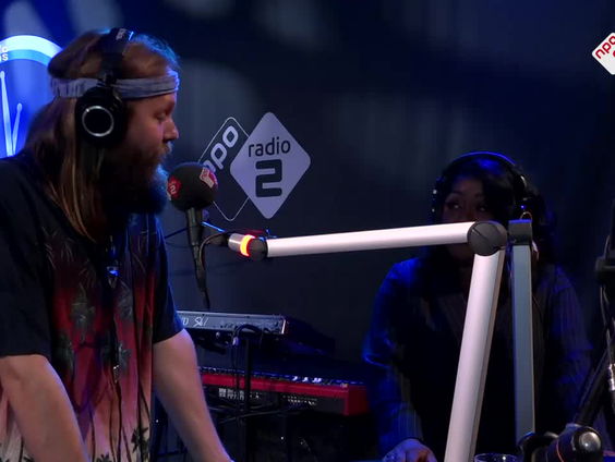 Leif de Leeuw Band en Berget Lewis over samenwerking