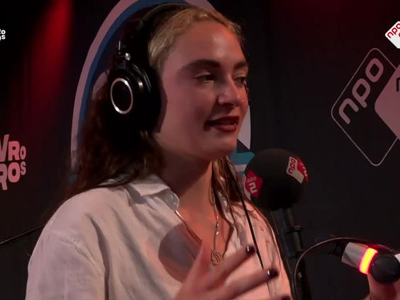 De Laatste Ronde Plaat: Niels Geusebroek vs. néomí