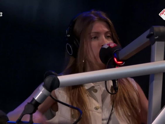 Jukebox artiest TEUN over haar connectie met Eefje de Visser