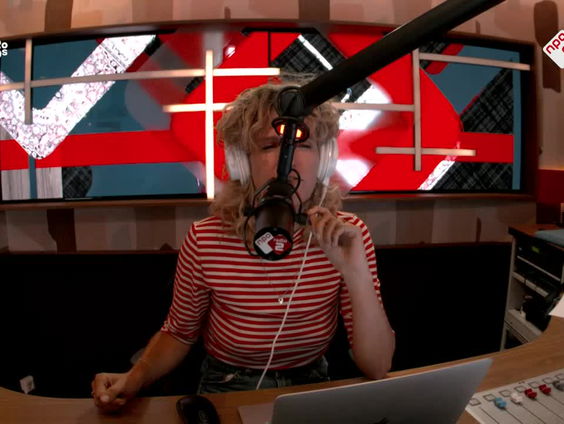 FRIDAY over de magie van hun goede vriendschap