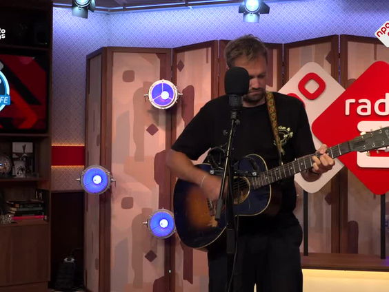 Tim Knol - Wandering Heart & To The Darkness | live in Muziekcafé