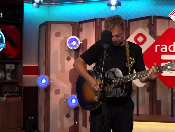 Tim Knol - Mother The Mountain & Sam | live in Muziekcafé