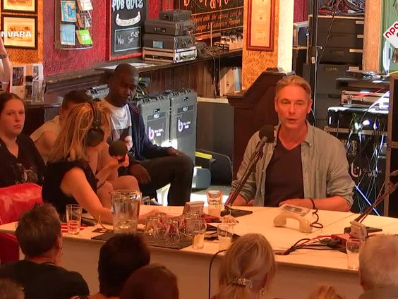 FNV-voorman Tuur Elzinga roept op tot een revolutie in zijn manifest: democraten aller landen verenigt u