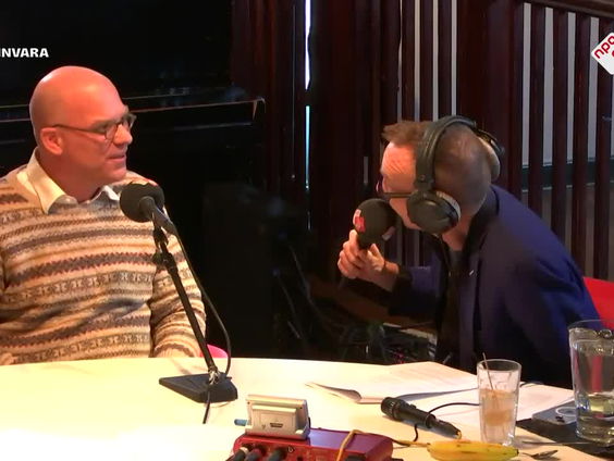 Autojournalist Jeroen Booij vertelt over zijn zoektocht naar 'De Blauwe Vlo'