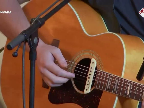 Albin Lee Meldau - Forget About Us - live bij Spijkers met Koppen