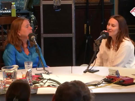 Vredesmanifestatie met Rolien Stasse van Pax en Antropoloog Dina Zbeidy