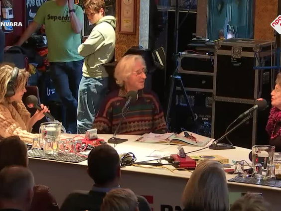 ijsdanseres Roosje (91) opent het schaatsseizoen