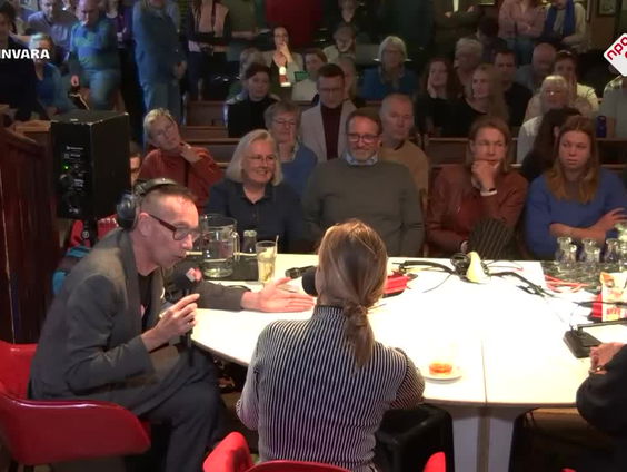 Burgemeester Marga Vermeu-Vermeu en EU parlementariër Anna Strolenberg over de grenscontroles