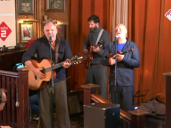 Kommil Foo - Man Genaamd Marianne - live bij Spijkers met Koppen