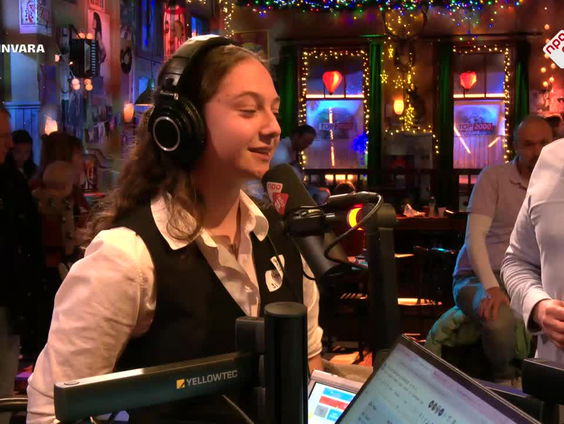 18-jarige Top 2000 baby Noa stemt niet op haar geboorteplaat