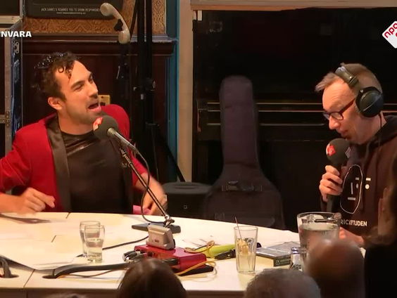 Cabaret: Benny Blij wordt tegengewerkt door het systeem